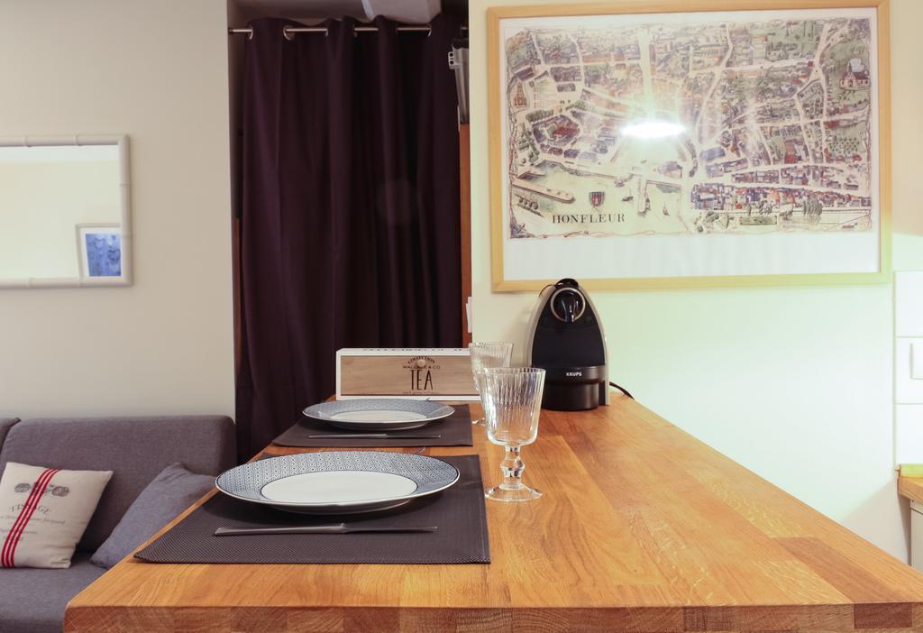 Le Studio Du Gouverneur Honfleur Bilik gambar
